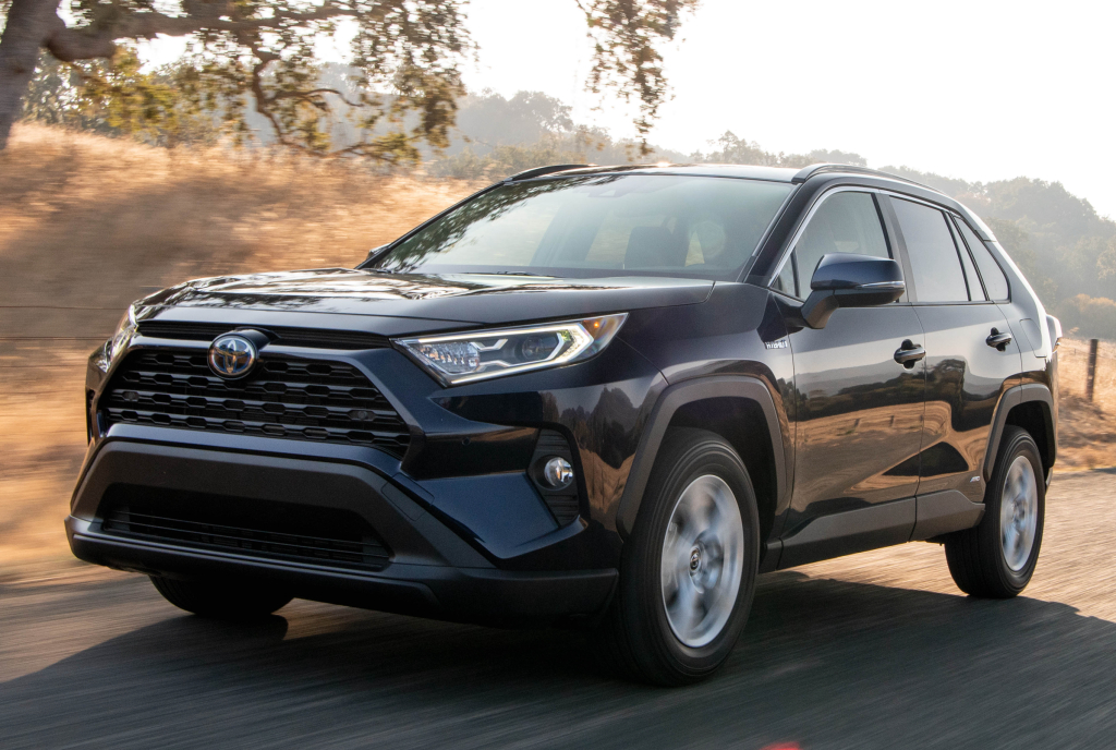 Toyota arranca el año presentando la RAV4 Híbrida en Colombia.