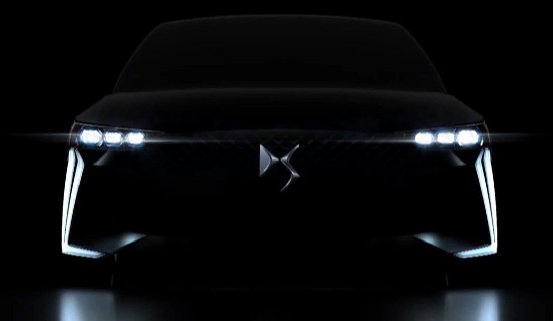 El DS 4 vuelve cargado de tecnología.
