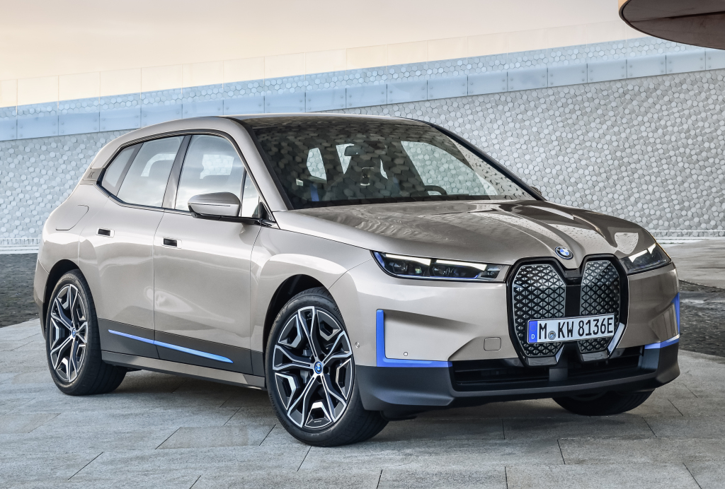 BMW revela los detalles del iX, con mucha potencia y tecnología