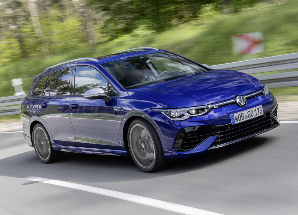  El Volkswagen Golf R se vuelve más familiar y práctico en su versión Variant 