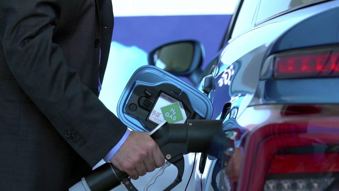 Carros híbridos: ¿el futuro de la movilidad en Colombia?