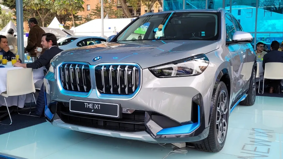 Lanzamiento Nacional: BMW iX1 xDrive30 xLine