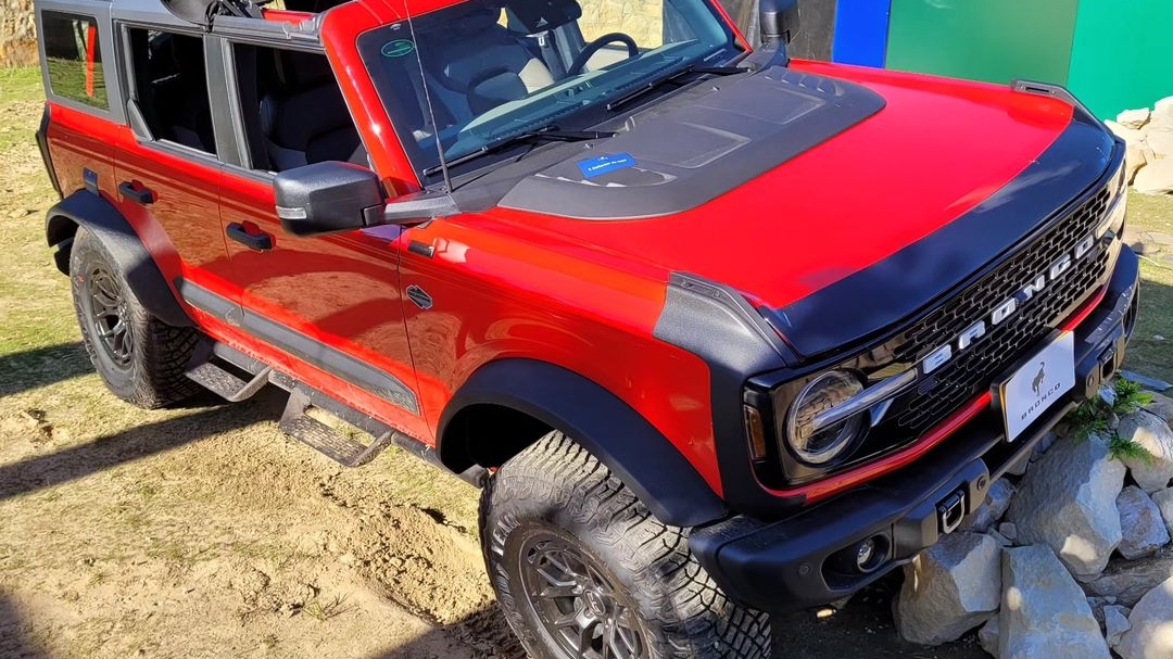 Ford eleva el espíritu aventurero de la Bronco en Colombia con la G.O.A.T. Edition