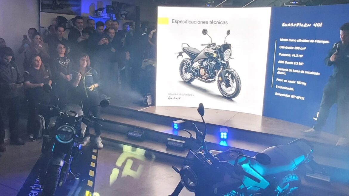 Husqvarna trae a Colombia la segunda generación de la Svartpilen 401 con un look renovado.