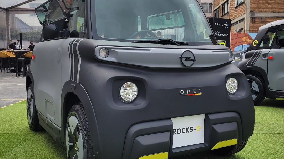 Opel apuesta por la movilidad urbana electrificada y trae a Colombia el Rocks-e