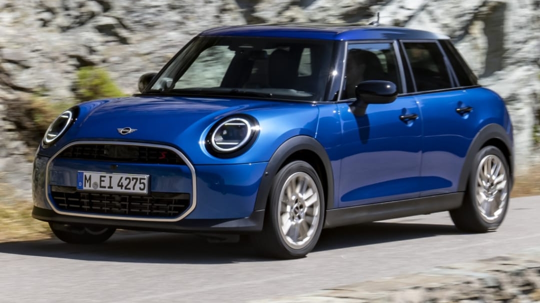 El MINI Cooper 5 puertas recibe un nuevo look en Colombia