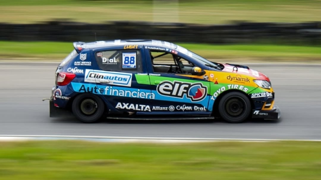 Camilo Forero y Autostok Team logran el tetracampeonato del TC2000 Colombia