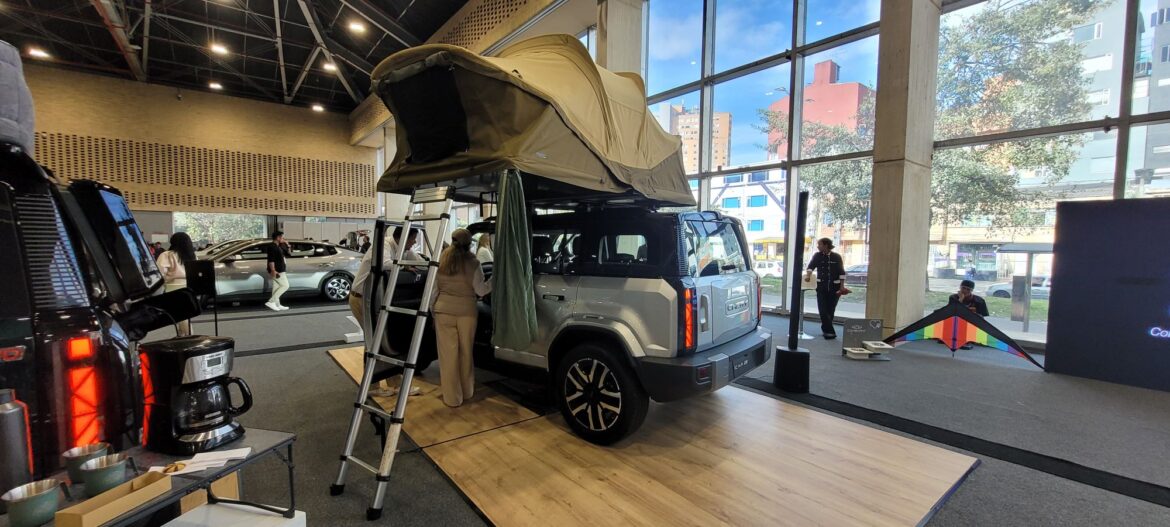 Chery presenta en el Salón del Automovil de Bogotá el ecosistema TERRA iCAR 03