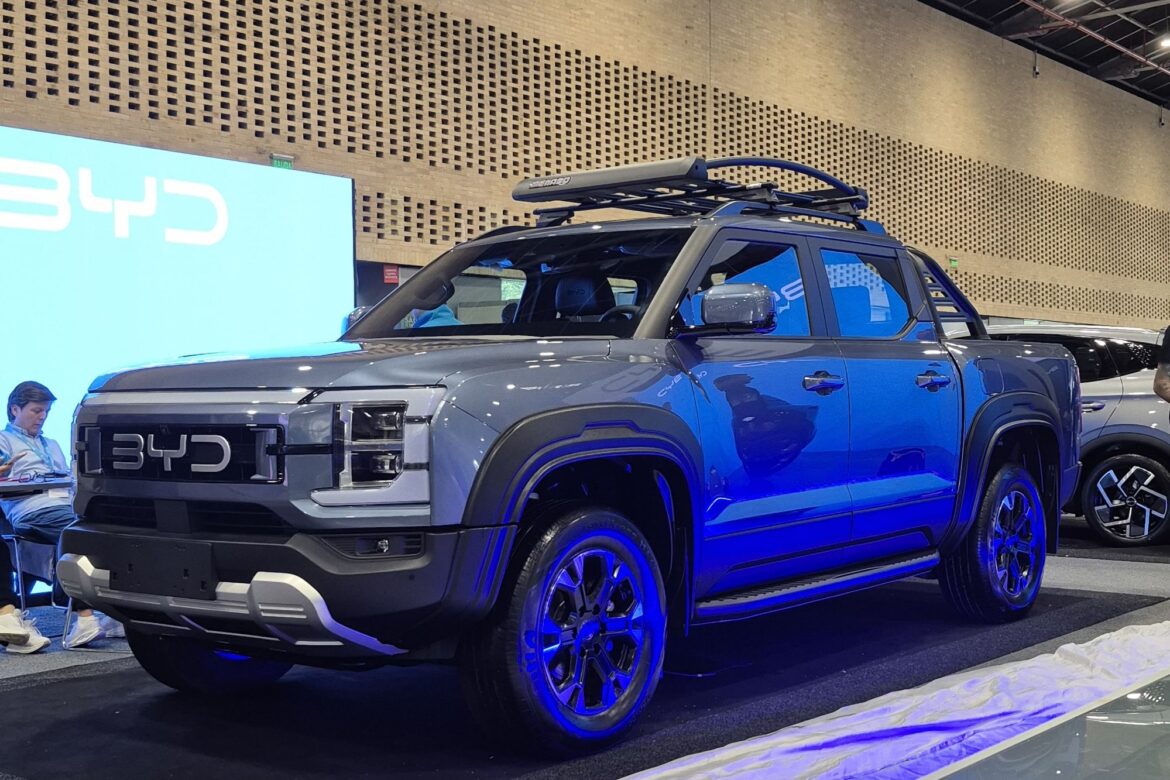 La BYD Shark, llegala primera pickup híbrida enchufable de la marca a Colombia
