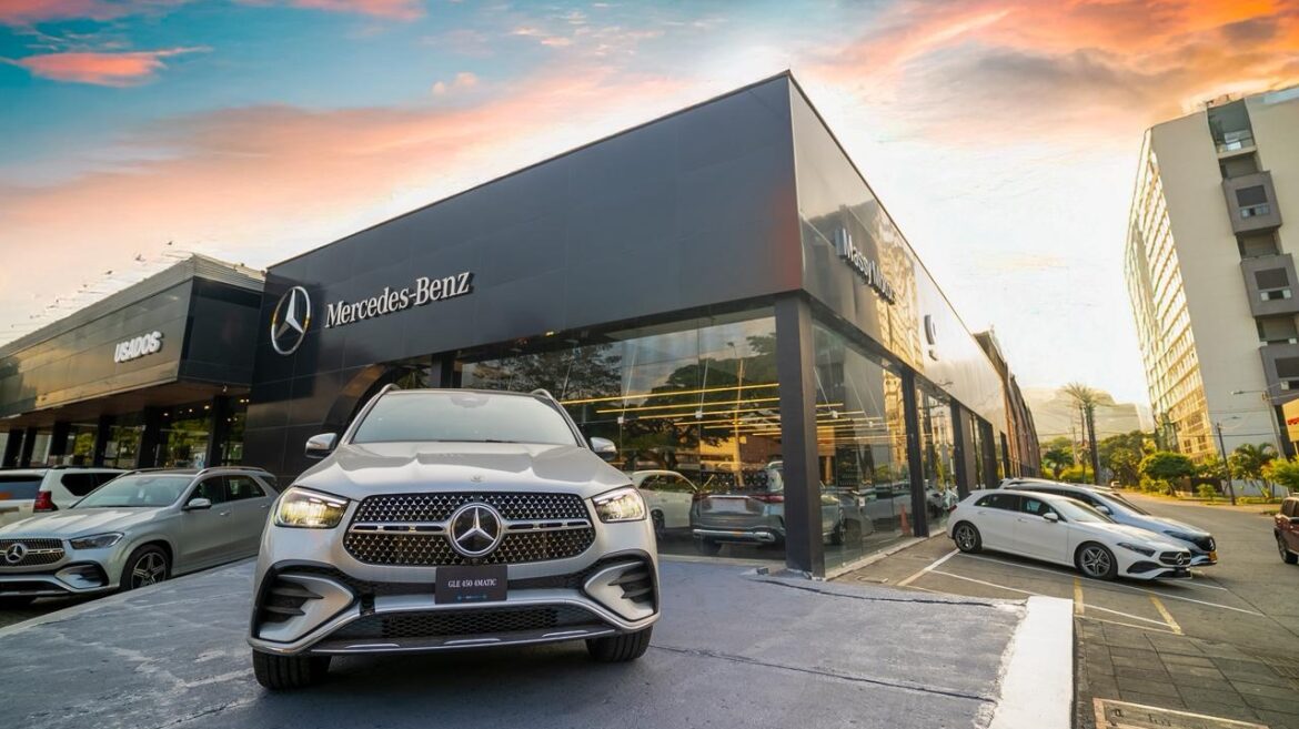 smart y Mercedes-Benz refuerzan su presencia en Cali con nueva vitrina y una inversión de $2.000 millones