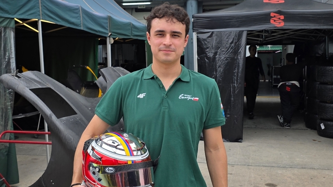 Henry Cubides debuta en la Asia Le Mans Series y hace historia para Colombia