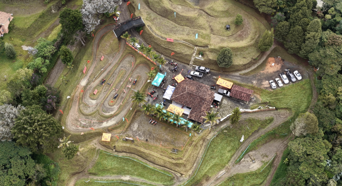 Navigation Race 2026: arranque técnico del rally raid para KTM, Husqvarna Motorcycles y GASGAS en Antioquia