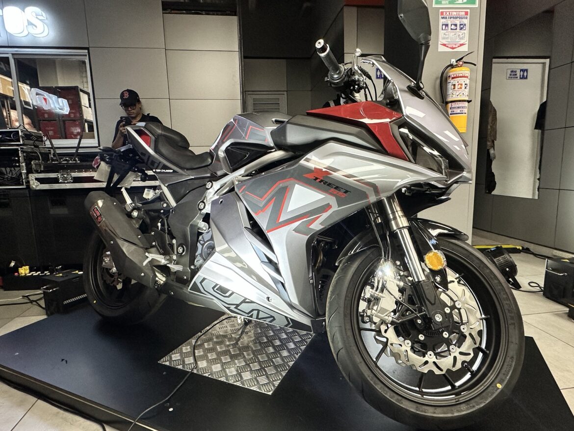 UM abre su primera vitrina en Bogotá y marca su entrada oficial a la capital