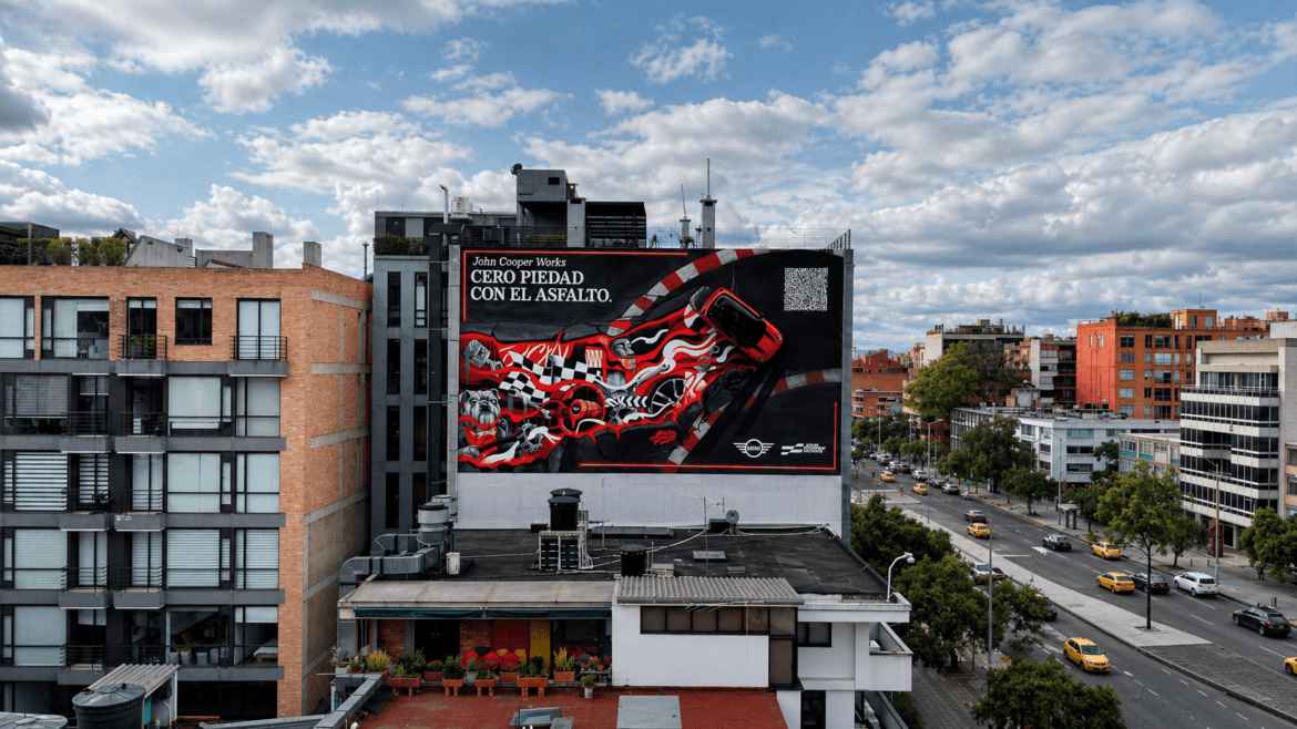 MINI se adueña de las calles de Bogotá y…las paredes.